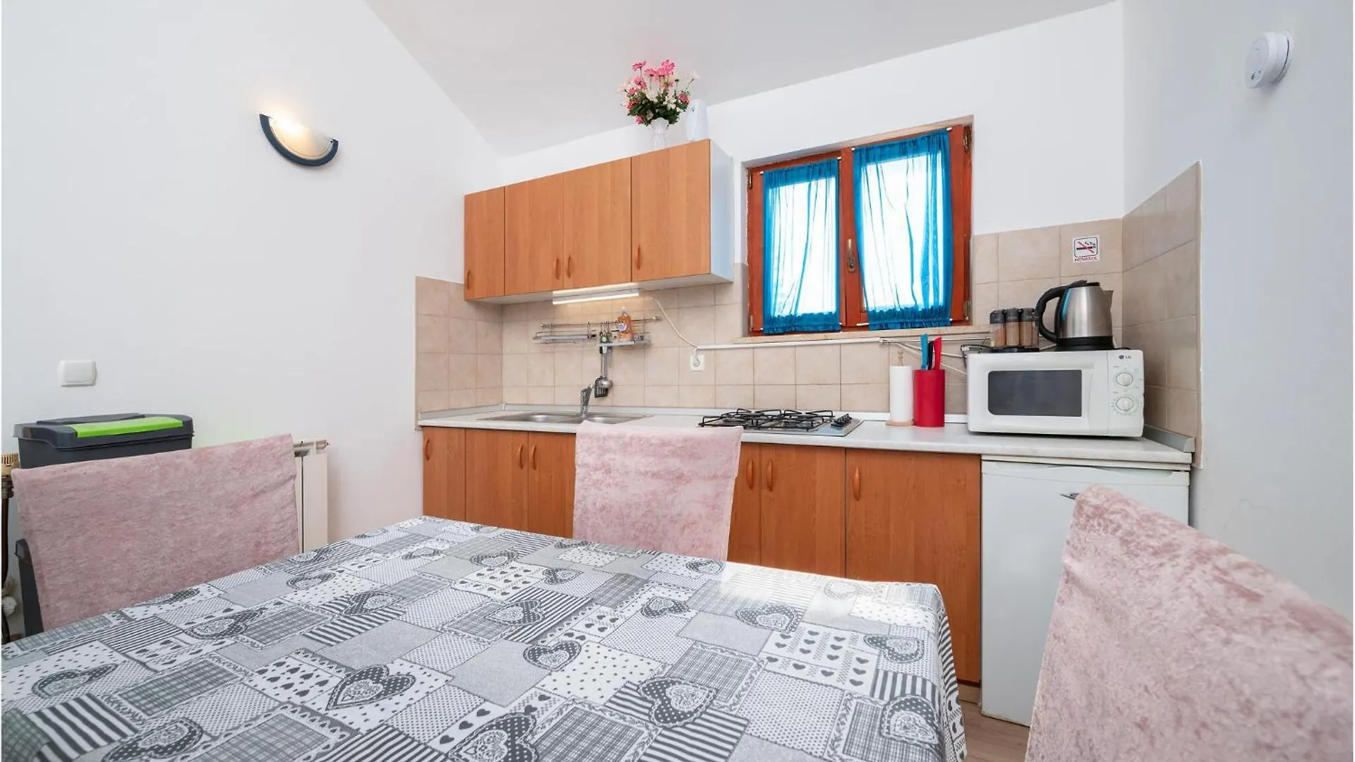 Awesome Apartment In Pula With Wifi Valdebek