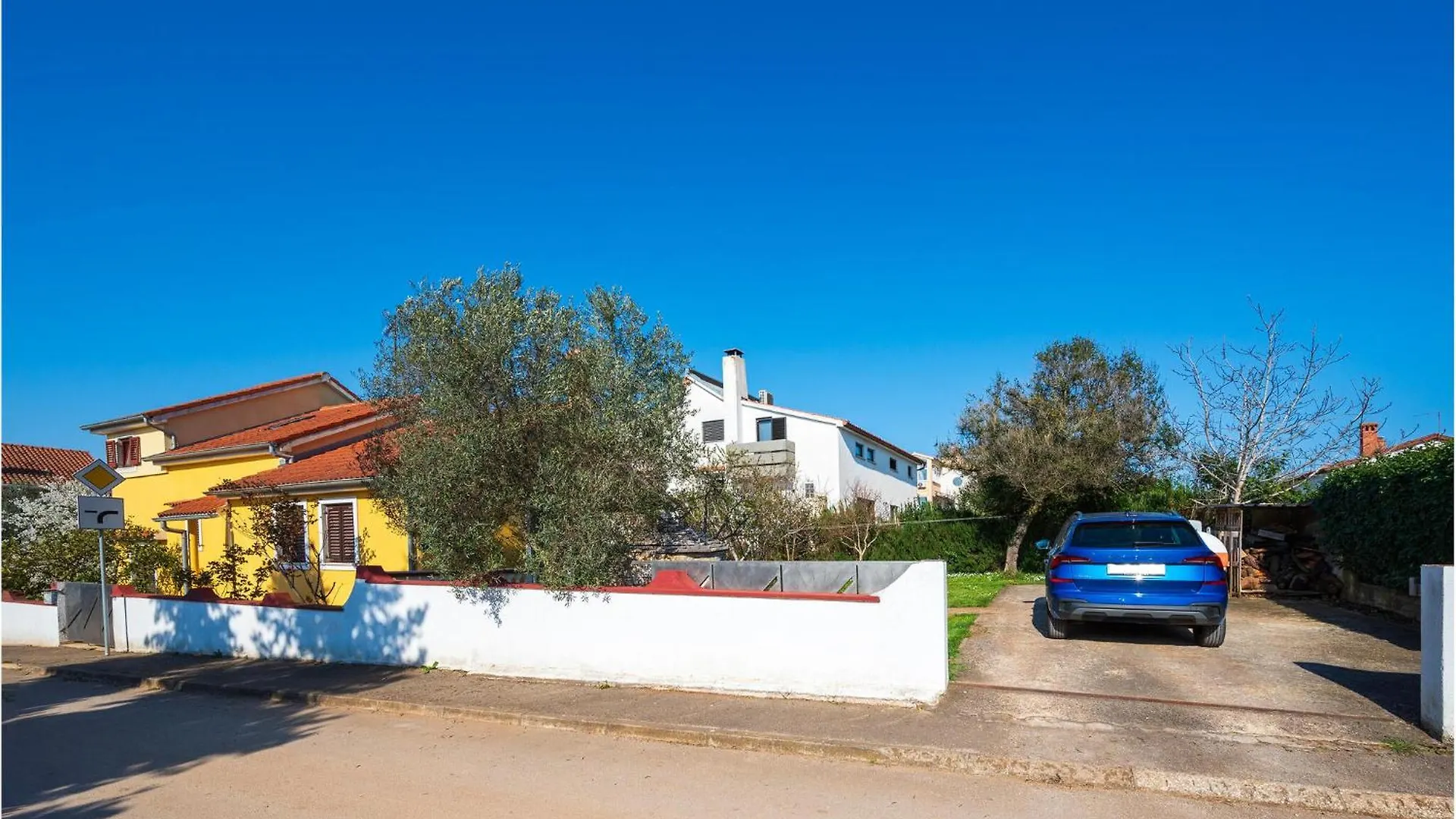 Awesome Apartment In Pula With Wifi Valdebek